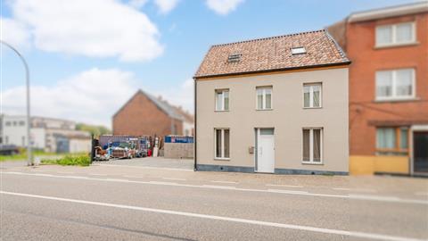 House Sale 1502 HALLE Bergensesteenweg 744 