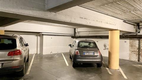 Garage / parking Te koop 1060 SINT-GILLIS
